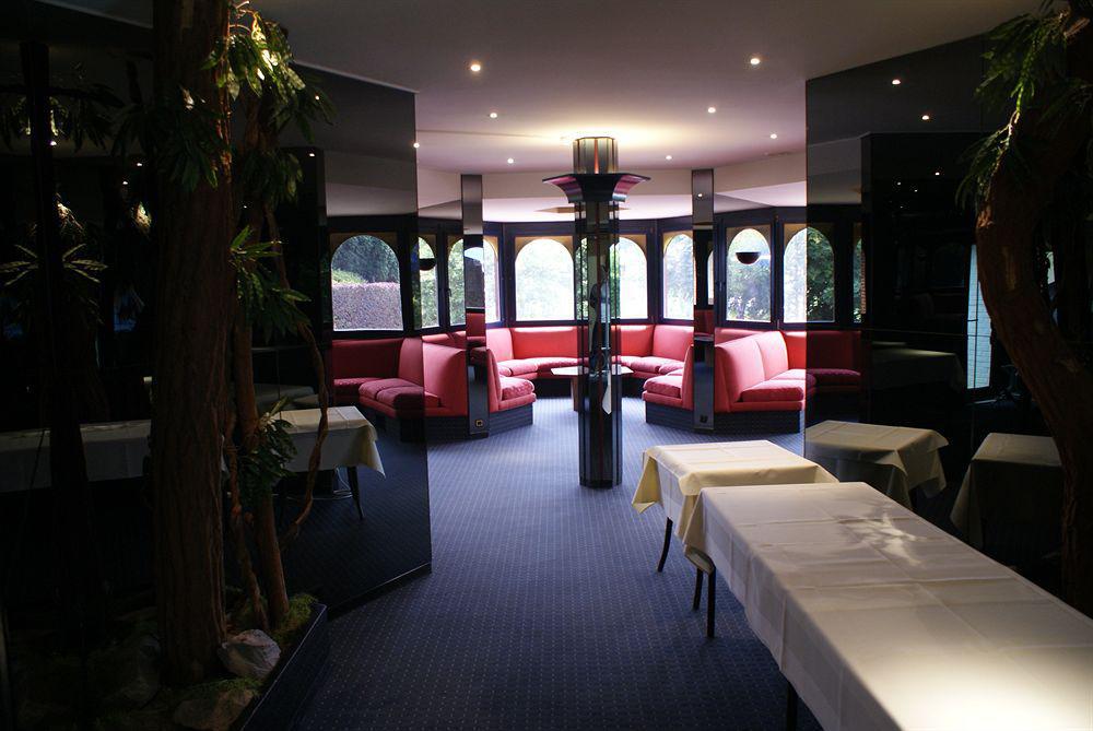 Hotel Les 3 Cles Gembloux Exterior photo